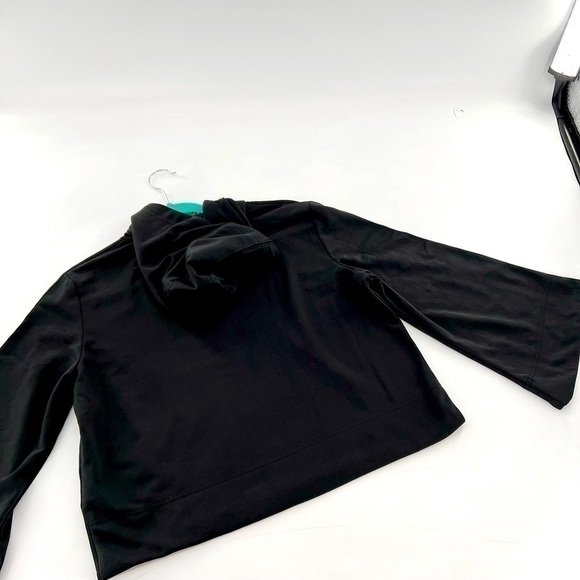 adidas
Women's Black Cropped Flared Sleeve Top Hooded Size S - Picture 3 of 12